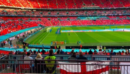 【现场】英格兰夺头名留在温布利 球队表现仍存隐忧