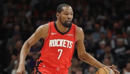 开云体育官网-杜兰特本赛季已出战76场比赛，创个人离开勇士后新高