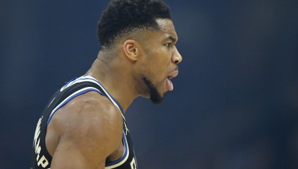 开云体育下载-队友都烦了！波蒂斯：希望字母尽快决定 别让乌云一直笼罩着球队