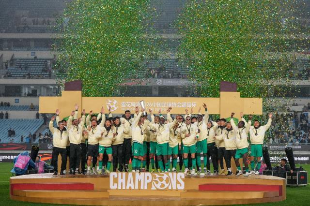 1772385904980074130.jpg (体育)(1)足球——足协超级杯:北京国安夺冠XxjpseC000224_20260301_PEPFN0A001.jpg